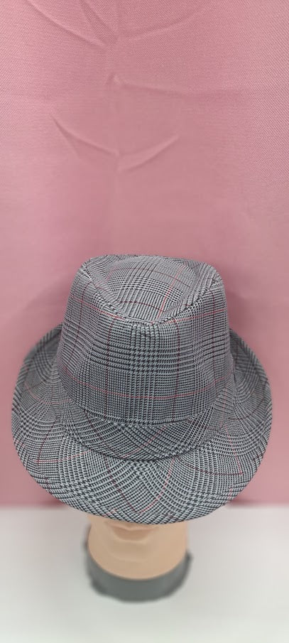 HAT 018