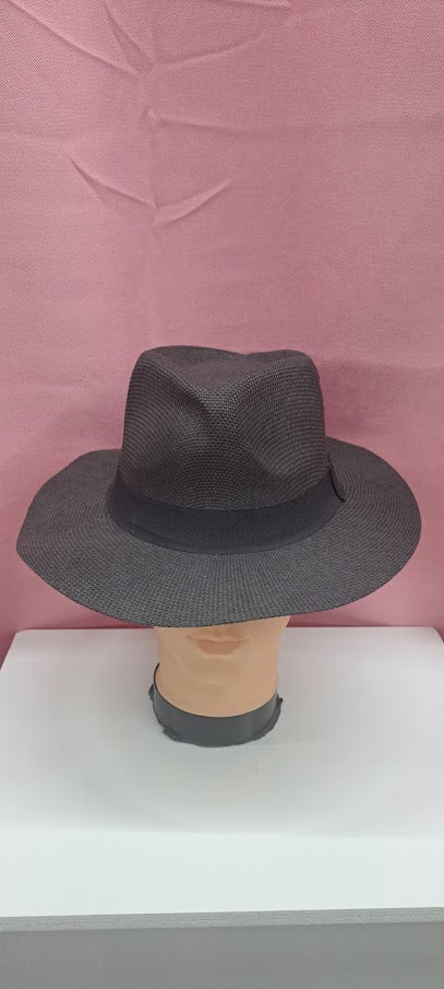 HAT 03